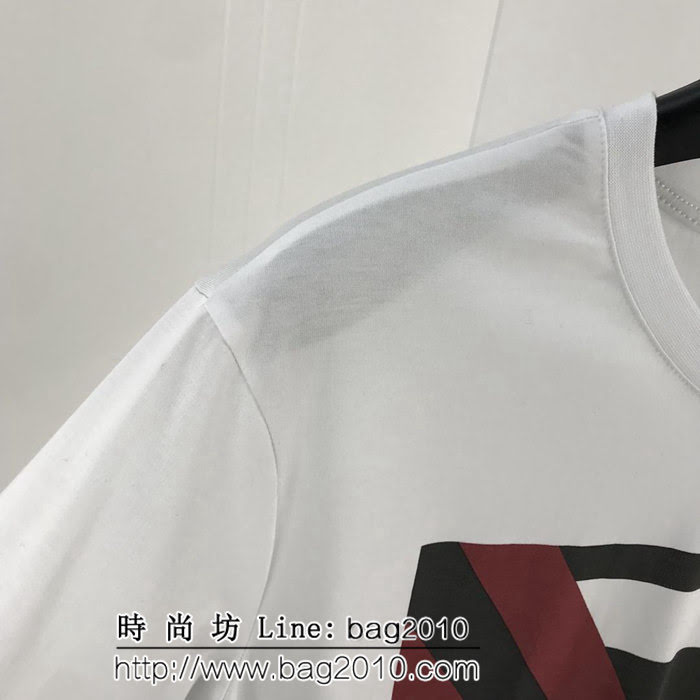 MONCLER蒙口 19ss新款 Craig Green Jacket系列款 白色印花短袖 男女同款 ydi1872